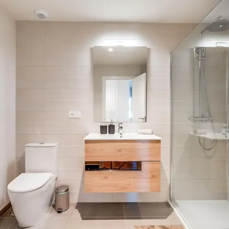 Apt. With Private Pool Wellingtonia